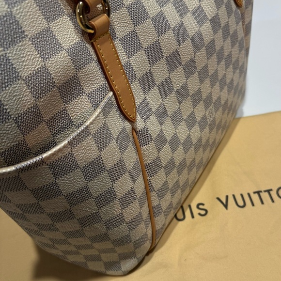 Louis Vuitton Azure Totally shoulder bag - Picture 12 of 14